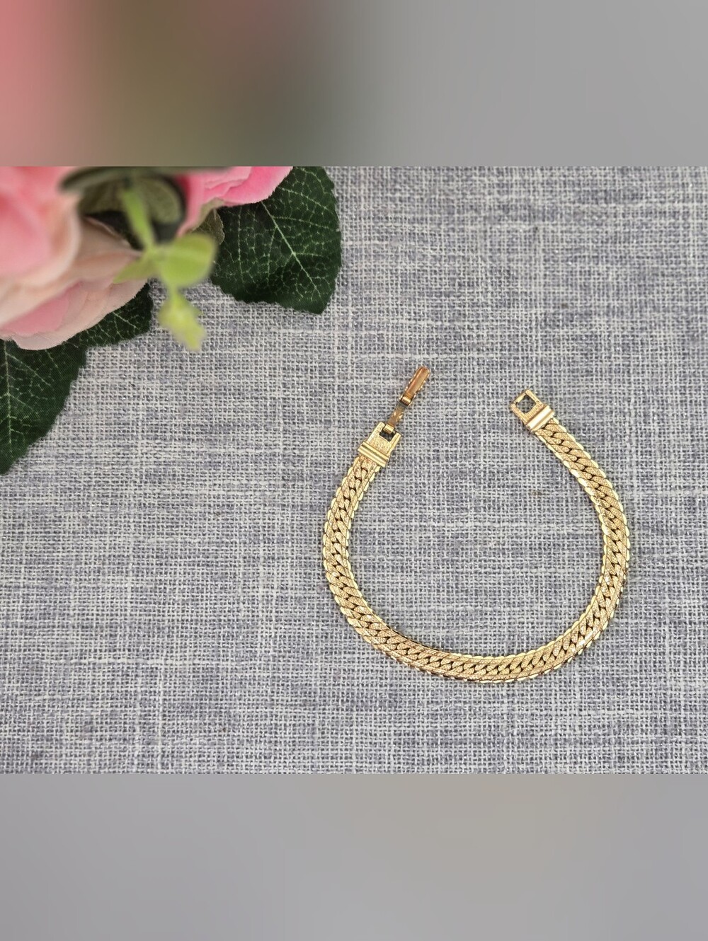 Vintage Gold Tone Chevron Herringbone Flat Link Chain Bracelet 7"